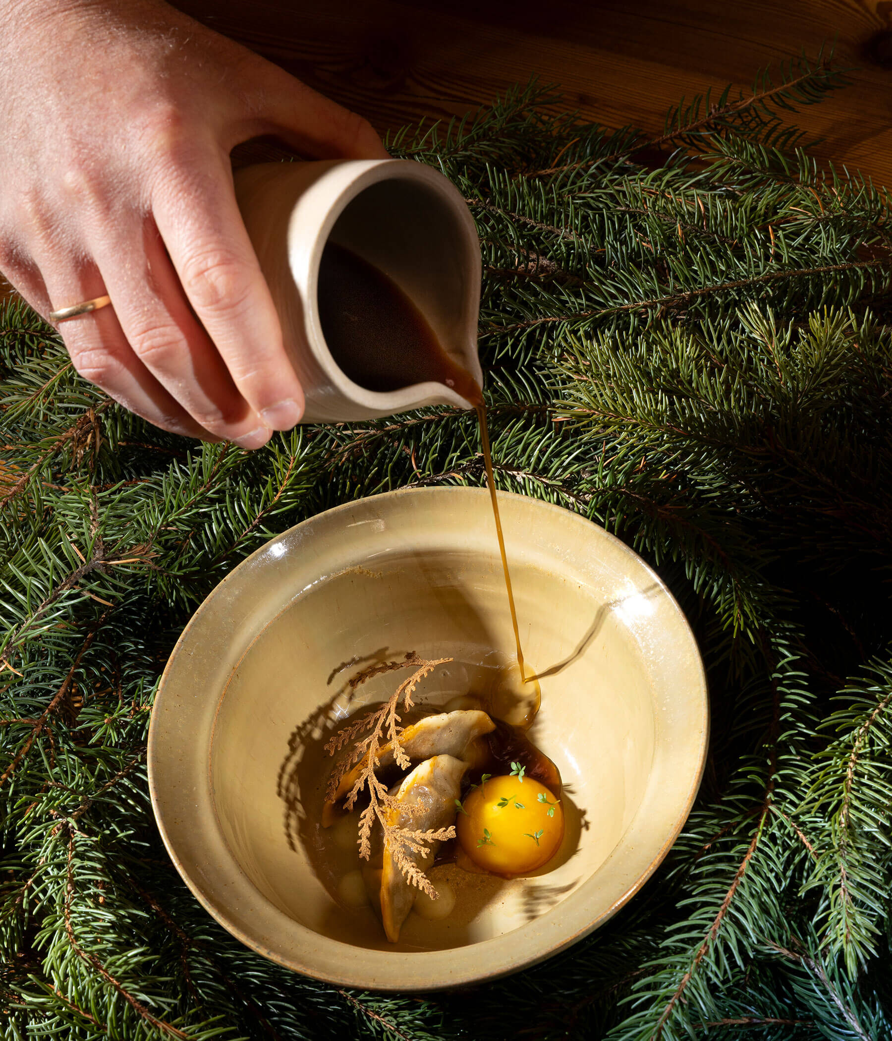 Ciotola in gres blu con antipasto